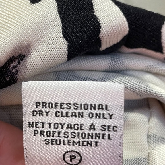 Diane von Furstenberg Silk Knit Patterned Dress US sz 4 - Picture 9 of 10